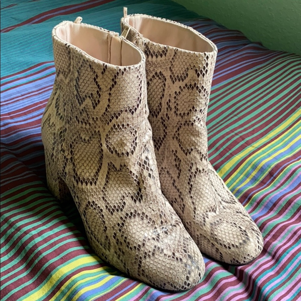 Snake-skin patterned booties